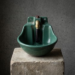 Bebedero Gaun Caballos Empujador | Robusto y Seguro